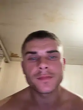 Lion21s webcam show