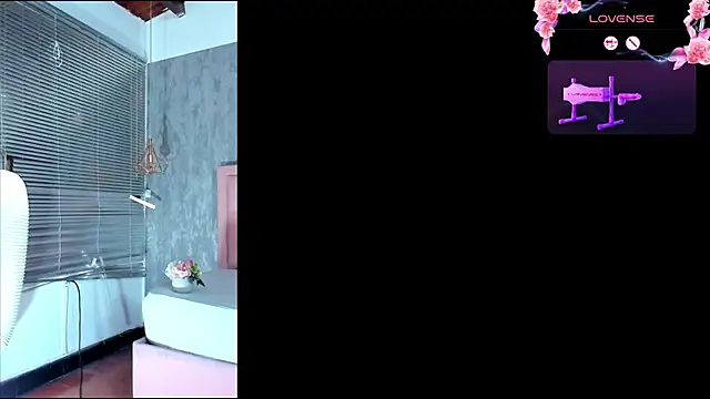 naomidibello's Live XXX Chat