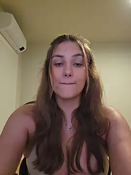 MiaRides19 Chat XXX in diretta