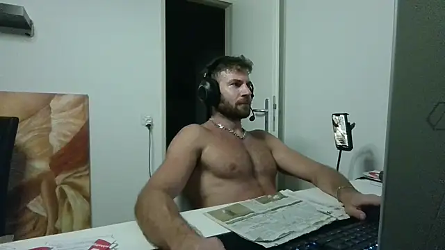 alpha-hunk Live XXX Chat