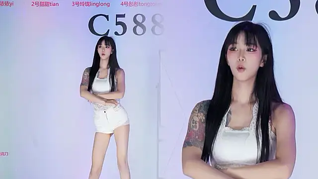 C5888 现场XXX聊天