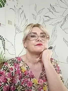 Czat XXX na żywo – Catty_Lady
