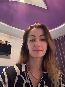 Chat +18 de NikaStars ao vivo