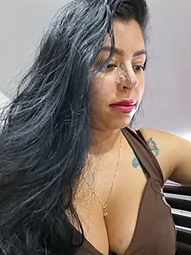 Luianna Live XXX Chat