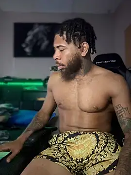 MrMakeH3rSplash's Live XXX Chat