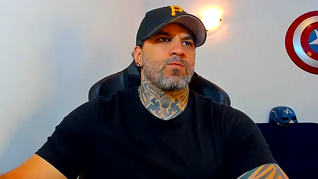 Chat XXX en directo de JoshRigby