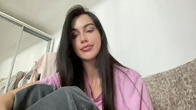 Talyo19 Adlı Modelin Canlı XXX Sohbeti