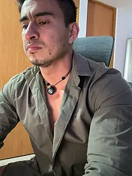 Chris_Clarck Adlı Modelin Canlı XXX Sohbeti