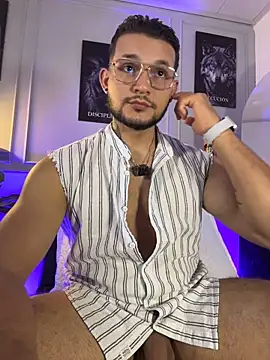 Marco_VegaのライブXXXチャット