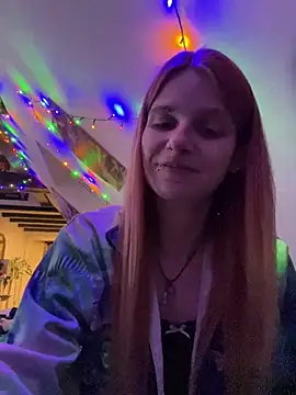 Chat +18 de LeylaSquirtyBirty ao vivo