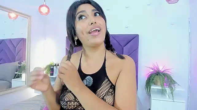Kaylachannell Chat XXX live