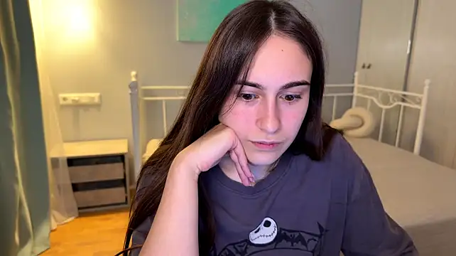 AliceKolltt Chat XXX in diretta