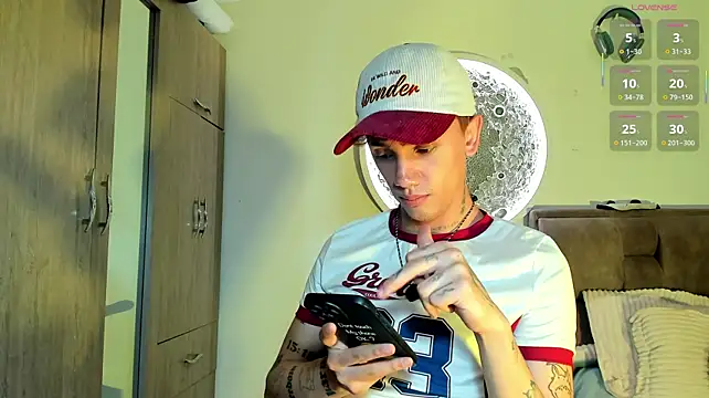 Chat XXX Live Timothy_ros