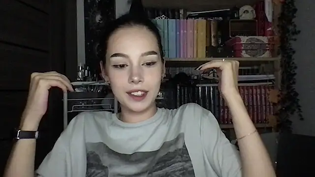 Yuna5343's Live XXX Chat
