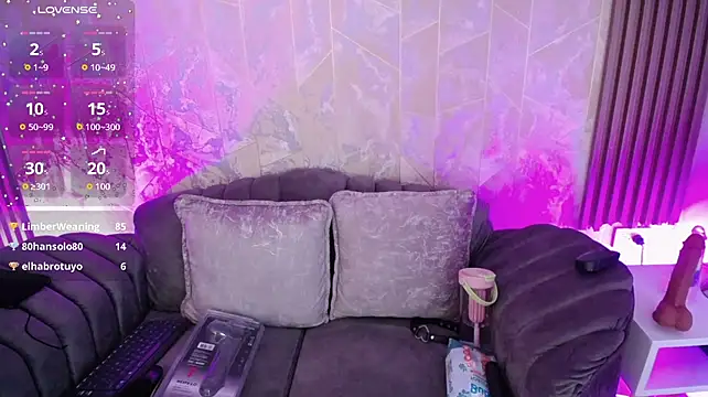 Raven_Wood's Live XXX Chat