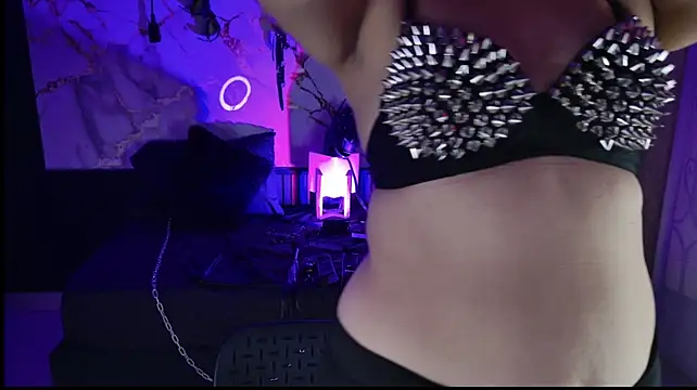 Cris_BDSMのライブXXXチャット