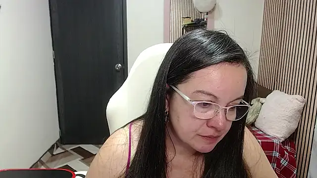 Živý XXX chat Sonialorens_