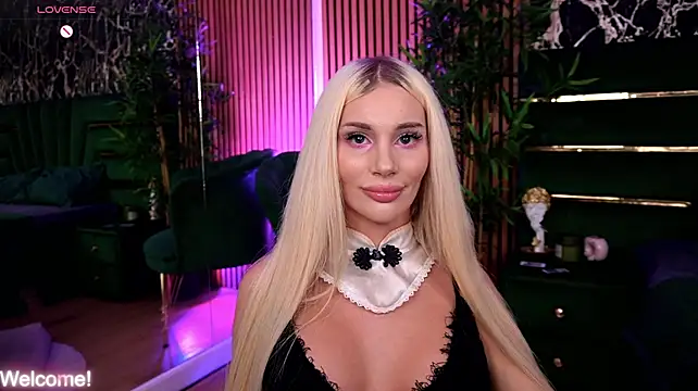 Онлайн чат XXX BarbieKara