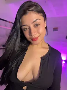 lucianaroy's Live XXX Chat