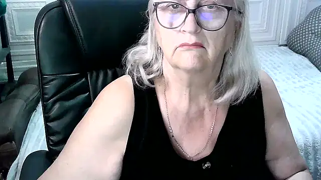 LolkaAlyss' Live XXX Chat