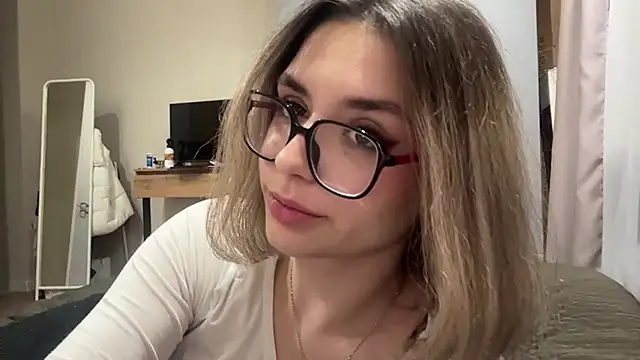 Chat +18 de AnnaVelvetFire ao vivo