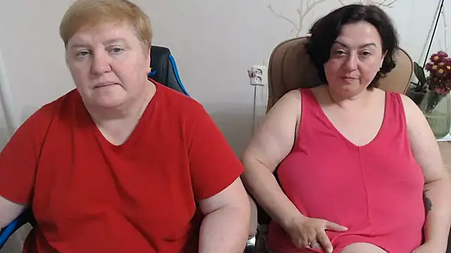 Lindy-Jeanie's Live XXX Chat