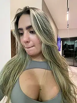 Miilana_ live XXX chat
