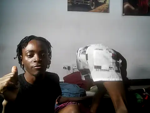 Онлайн чат XXX threemanias