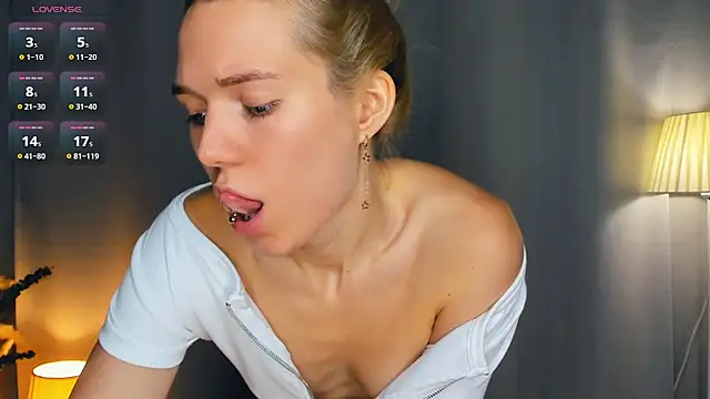 XXX chat uživo modela DianeHonnette