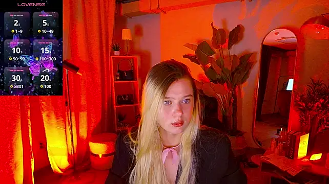 CelestineMauriac's Live XXX Chat