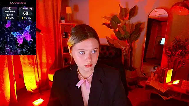 CelestineMauriac's Live XXX Chat