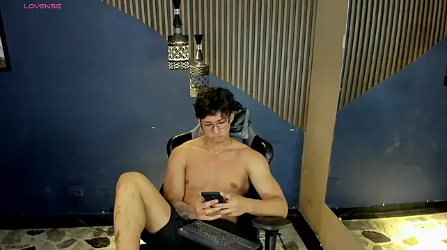 Axxel_Muscle live XXX chat