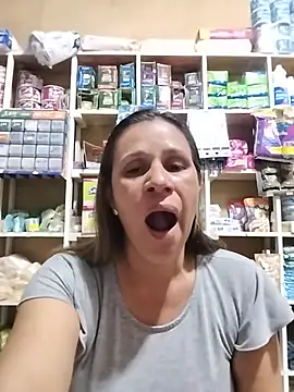 MIA-LARIOS Live XXX-Chat