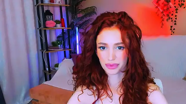 ChristinaConteeree's Live XXX Chat