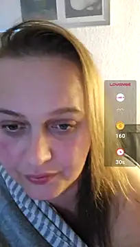צ'אט XXX בשידור חי של Blondibaby