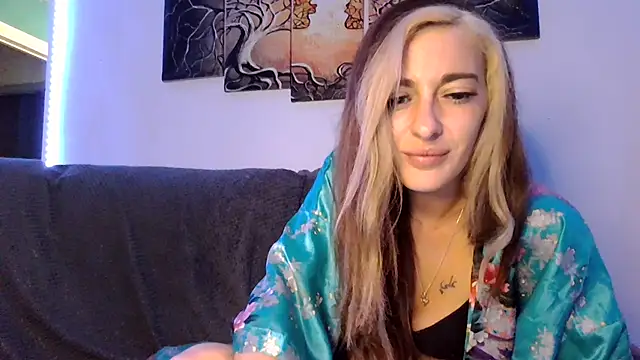 XXX chat uživo modela NovaLorenX