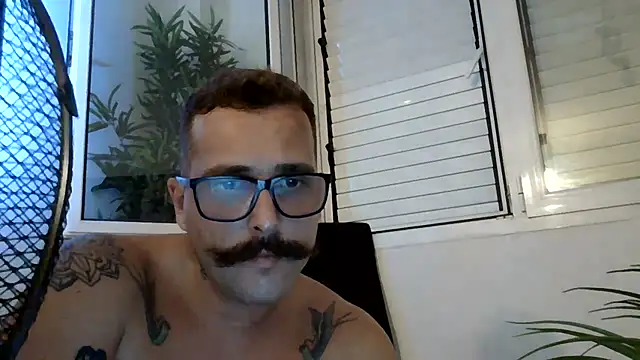 yanick931 live XXX chat