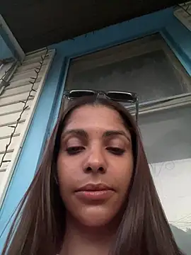 karlatiburcio's Live XXX Chat