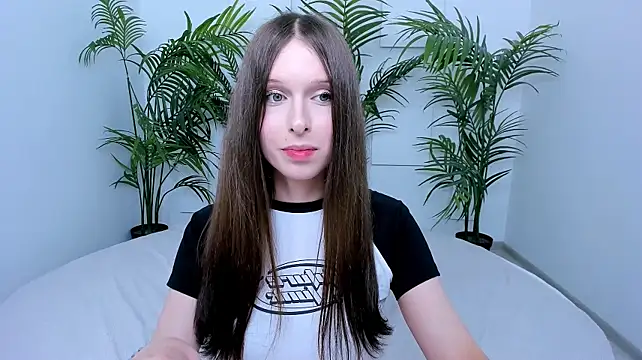 dark_k1tty élő XXX-chatje