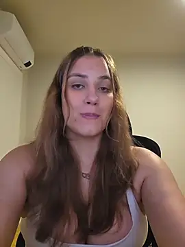 MiaRides19's Live XXX Chat