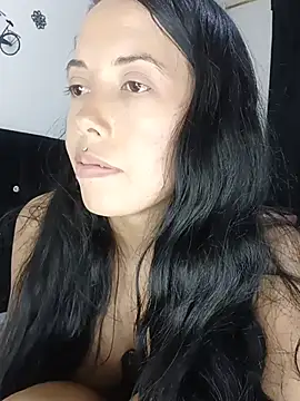 MiaForever1's Live XXX Chat