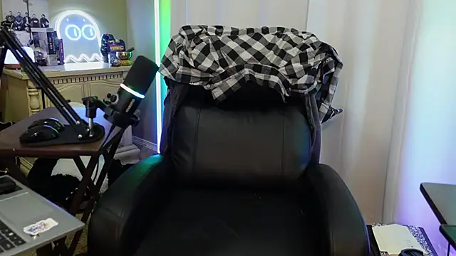 Ghost11_11 Chat XXX live