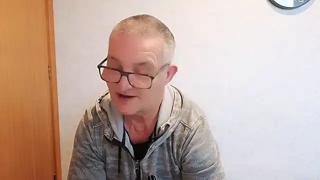 Czat XXX na żywo – daddy_man