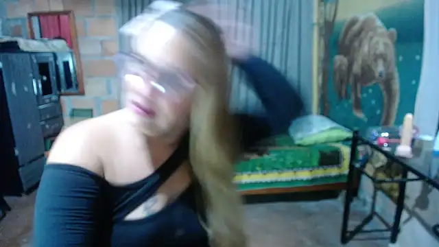 MOTHER_AND_SON09 – Live XXX-chat