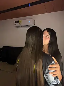 Chat XXX ao vivo de Zow_