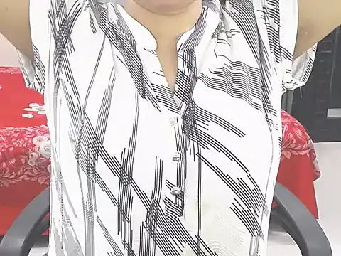 XXX chat uživo modela Ridiha_Pari
