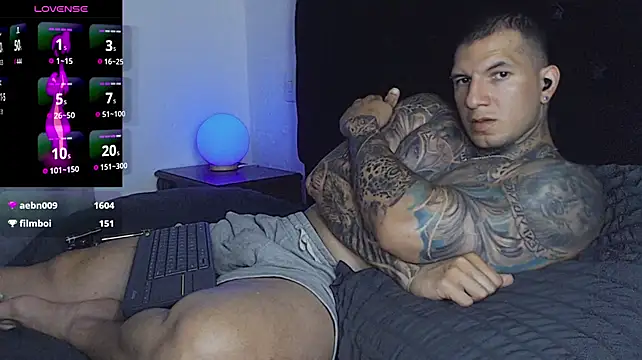 دردشة Shane_Clay الجنسية المباشرة