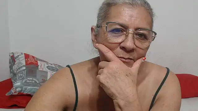 Czat XXX na żywo – candy_mature_