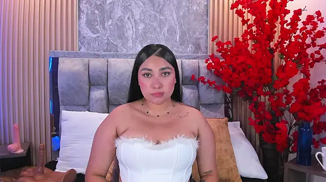 Sulay_Kim's Live XXX Chat