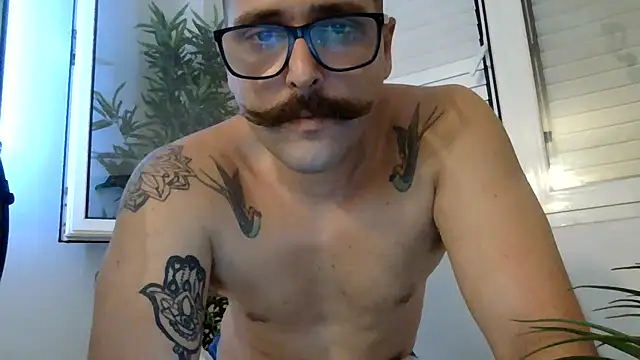 yanick931 Live XXX-chat